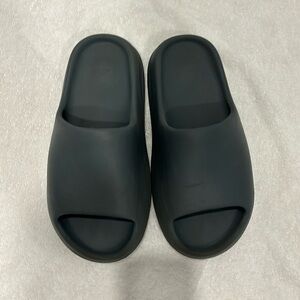 Yeezy Slides From HypeUnionVa